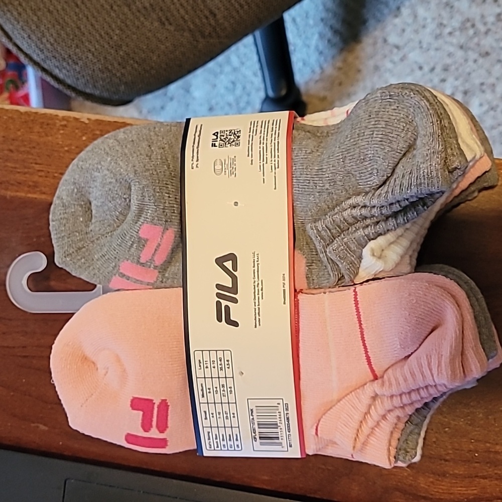 10 pack no show socks - Picture 2 of 6